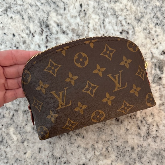 Louis Vuitton Monogram Brown Cosmetic Case - Picture 1 of 6